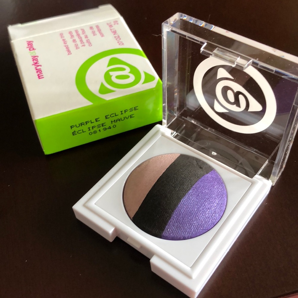 Baked eye trio eyeshadow